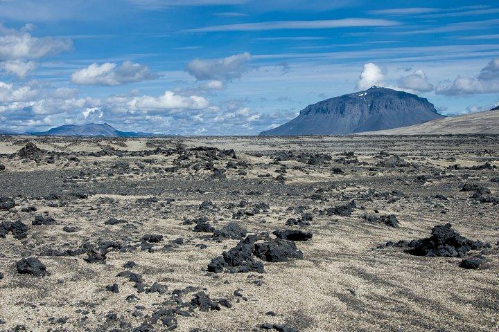 Visite de l'Askja luxuriant à lunaire