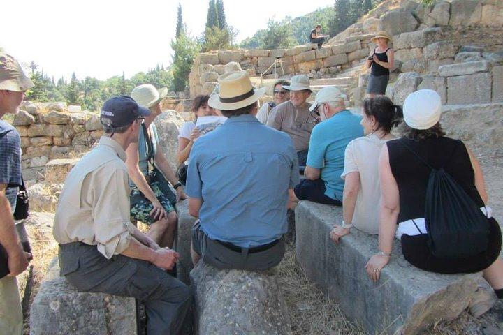 Delphi Meteora and Thermopylae 2-Day Private Tour