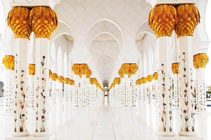 Abu Dhabi Stadtrundfahrt und Wüstensafari ab Dubai