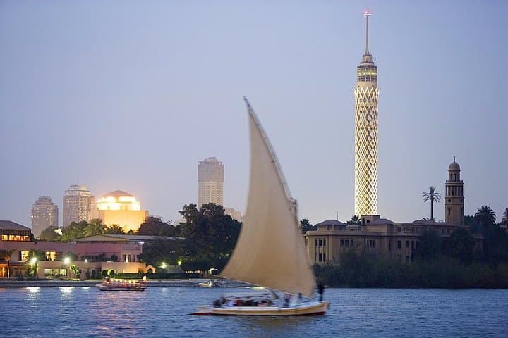 Private sailing boat ( Felucca )for one hour on Nile and lunch