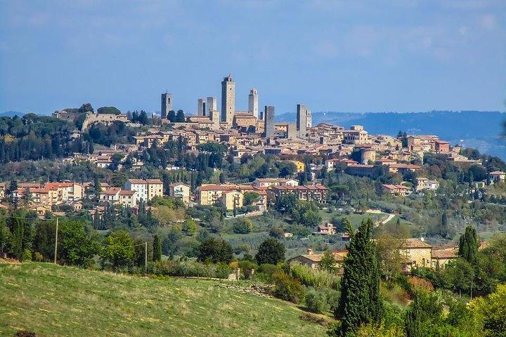 Visite privée de Volterra et San Gimignano au départ de Lucques