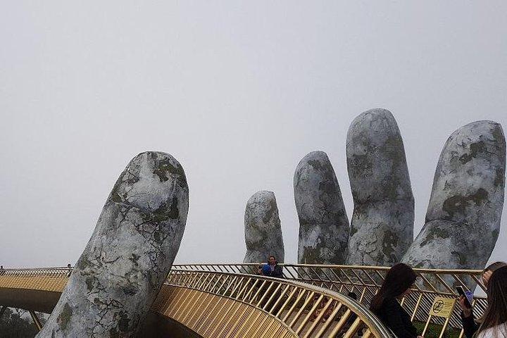 GOLDEN BRIDGE BA NA HILLS & LINBIL & Lunchbuffé (privat)