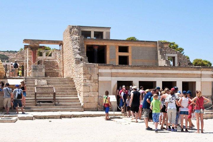 Knossos Palace: Self-Guided Audio Tour on your Phone (without ticket)