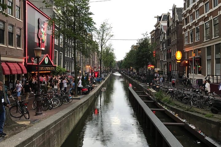 Amsterdam: Private Introduction Walking Tour (TOP RATED)