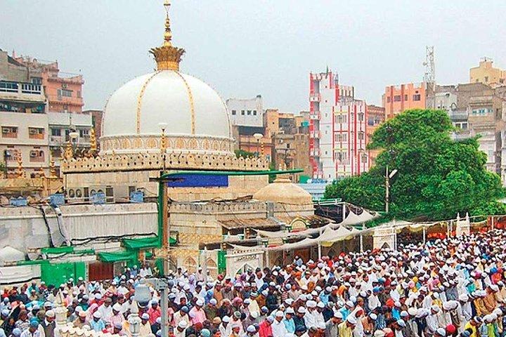 Lo stesso giorno Ajmer Pushkar Tour