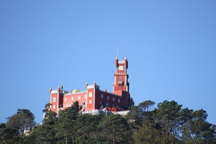Scopri Sintra e Cascais comodamente da van - Private Day Tour