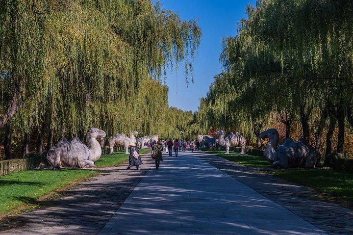 神聖な道明墓 - Huanghuacheng万里の長城日帰りツアー