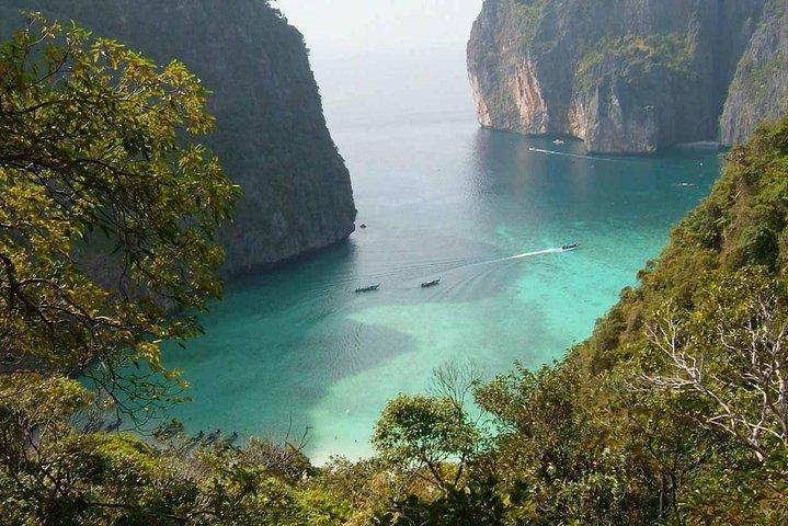 Excursion au coucher du soleil sur l'île de Phi Phi par Simba Sea Voyages