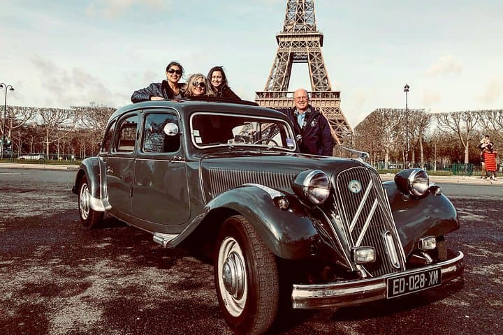 Paris Private Guided Tour in a Vintage Car with Driver