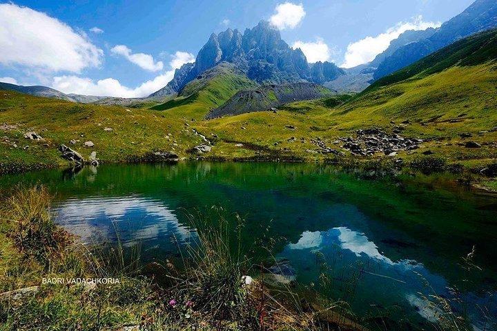 Tour privado de 2 días a Kazbegi desde Tbilisi