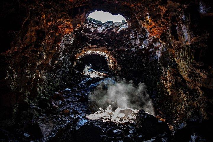 Lava Tunnel Tour - Raufarhólshellir