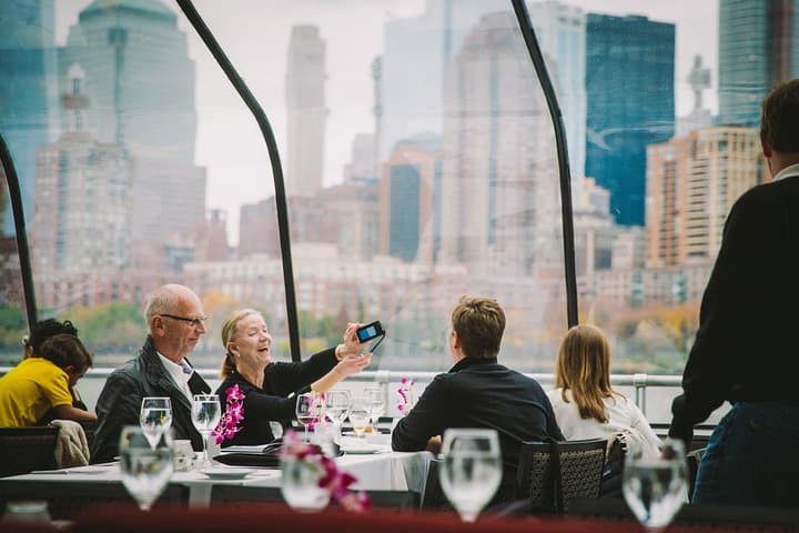 City Cruises New York Bateaux Premier Lunch Cruise