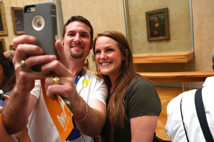 Louvre Museum Access with Guided Mona Lisa Tour