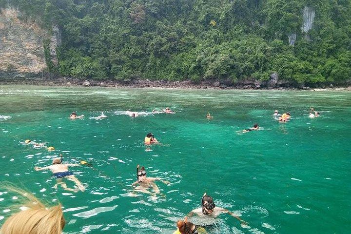 Phi Phi Maya Bay & Bamboo Islands Tours de buceo