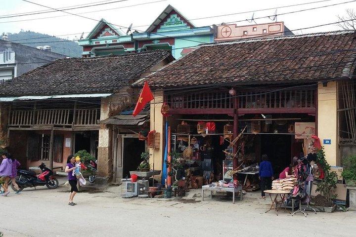 Paquete Tour de 4 días Pase Ha Giang Ma Pi Leng y mercado Meo Vac