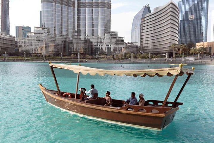 Dubai: Fountain Show and Burj Lake Ride by Traditional Boat