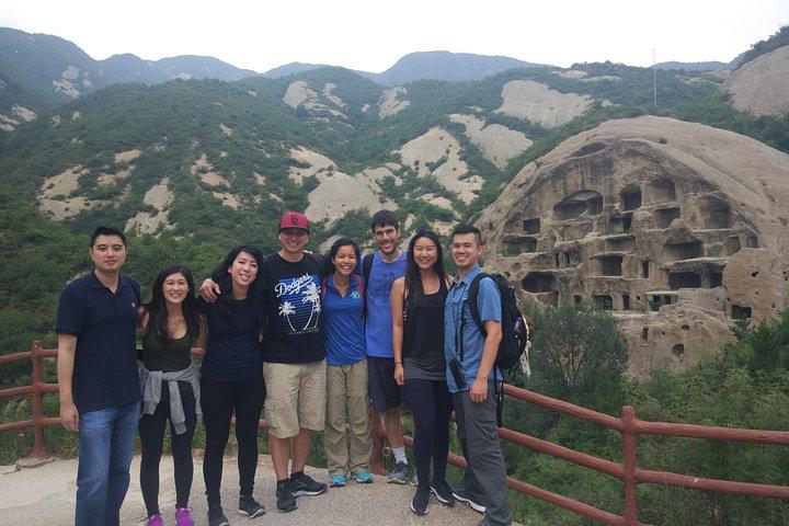 Longqingxia Gorge Cruise e Guyaju Cave Dwellings Private Day Tour