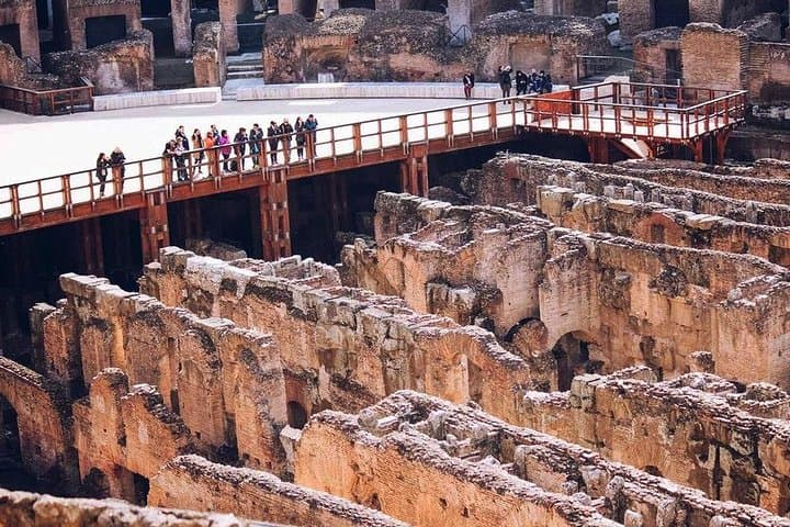 Colosseum Arena & Roman Forum Guided Tour