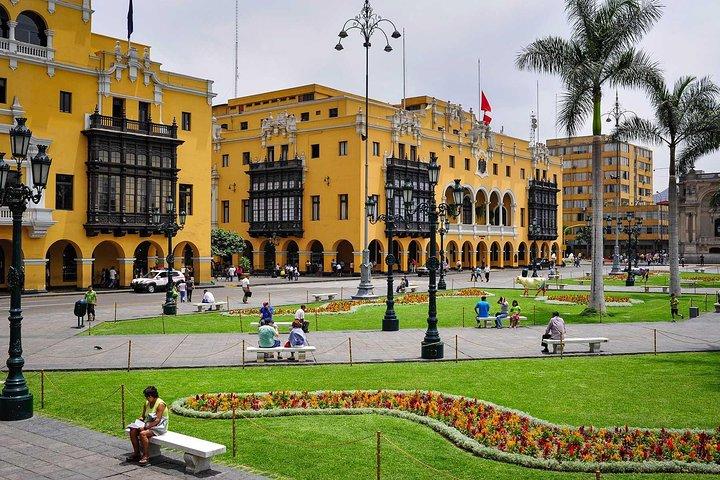 Small-Group Full Day City Tour met lunch en lichtshow in Lima