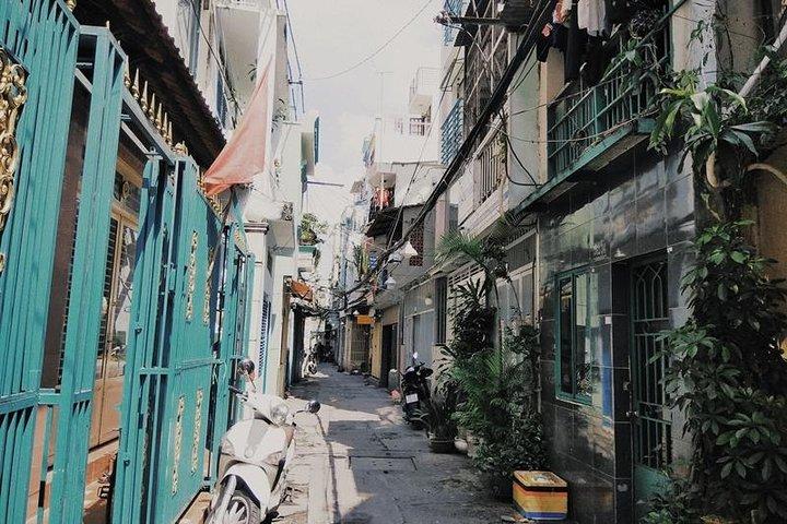 Half Day Walking Through Saigon Back Alley (Private tour)
