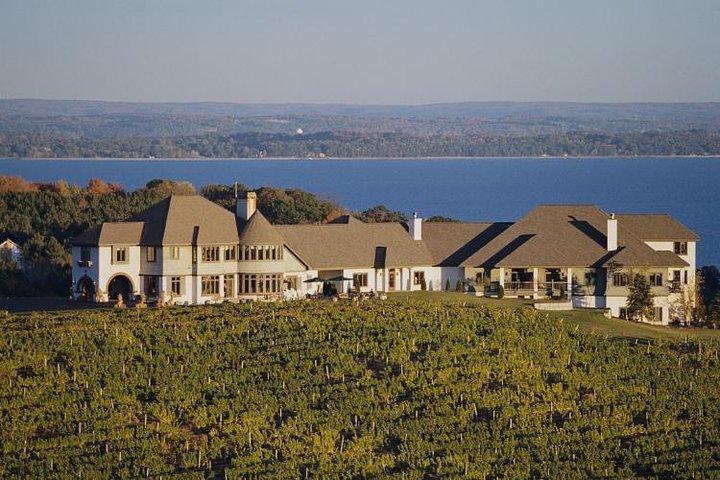 Excursão Traverse City Wine de 5 horas: 4 vinícolas na Old Mission Peninsula