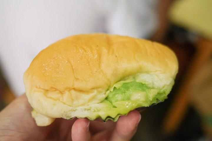 歴史あるバーンラック区グルメ体験