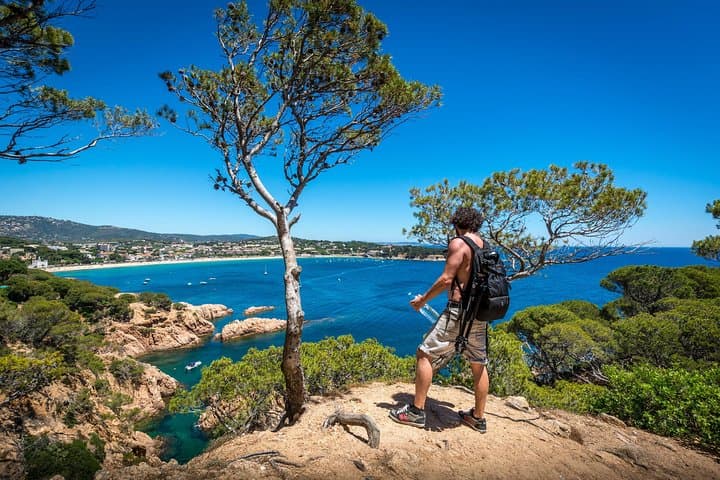 Costa Brava Tour: Easy Hike, Snorkel & Cliff Jump from Barcelona
