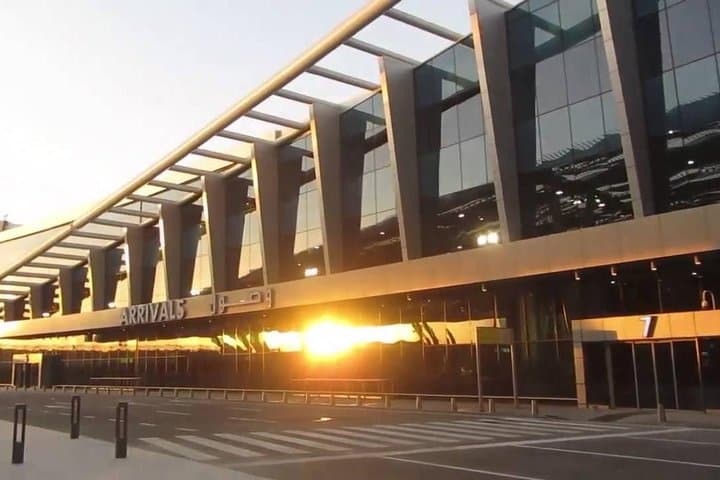 Airport Transfer from Airport to Cairo or Giza Hotel