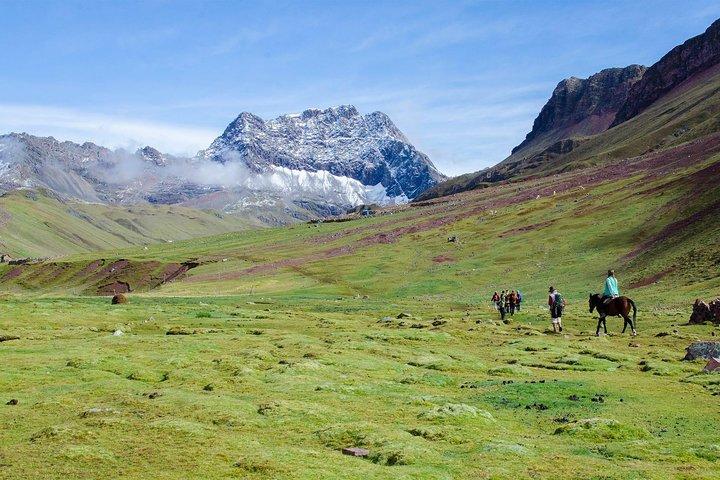 Randonnée d'une journée en petit groupe Rainbow Mountain & Red Valley au départ de Cusco