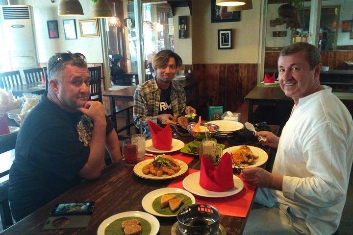 プライベートツアー:昼食のジャカルタアメージングツアー