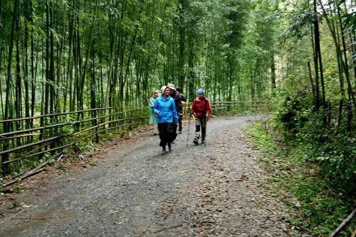 6 días fuera de la ruta marcada Trek To Ba Be Lake y Ban Gioc Waterfall