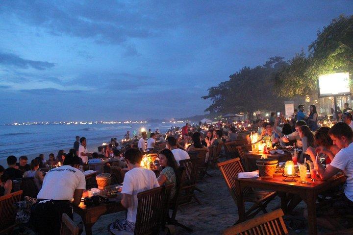 Halvdags Uluwatu Temple Solnedgang, Kecak Dance og Seafood Dinner