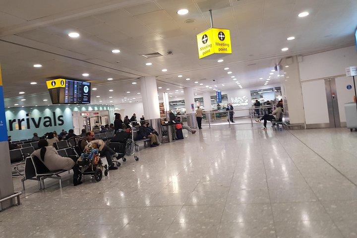 Private Arrival Transfer from Heathrow Airport to London