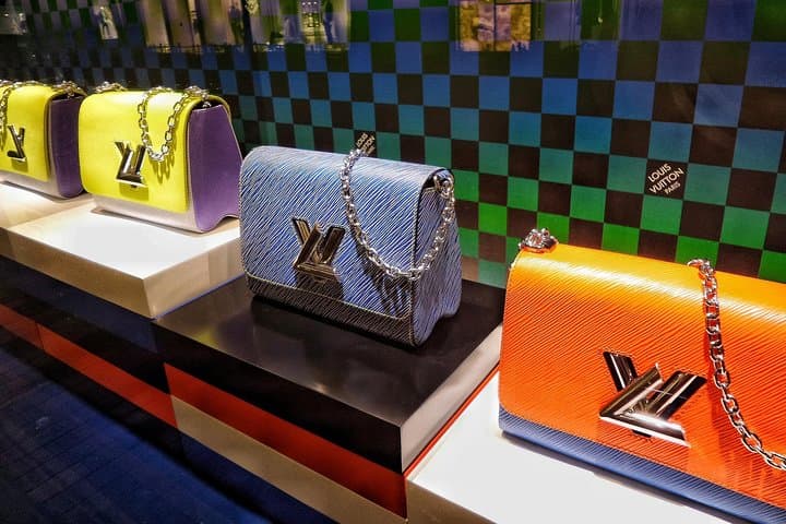 Tokyo Private & Personalized Ginza Shopping Tour with a Local