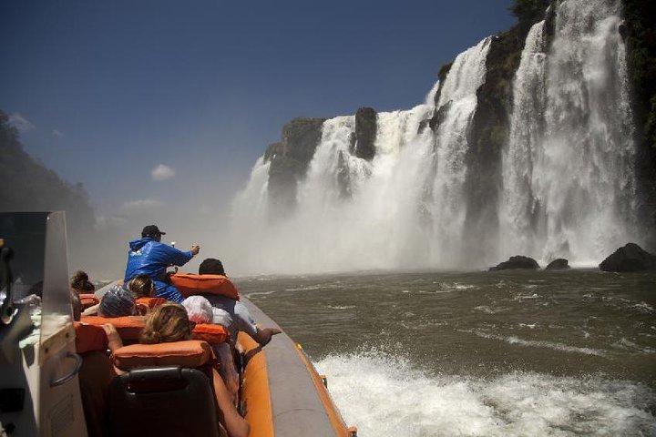 Överför IGU & Iguassu Falls Brasilianska sidan & Macuco Boat Safari
