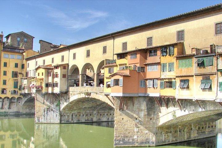 Recorrido privado de Florencia por los sitios de visita obligada desde Duomo hasta Santa Croce y el Puente Viejo