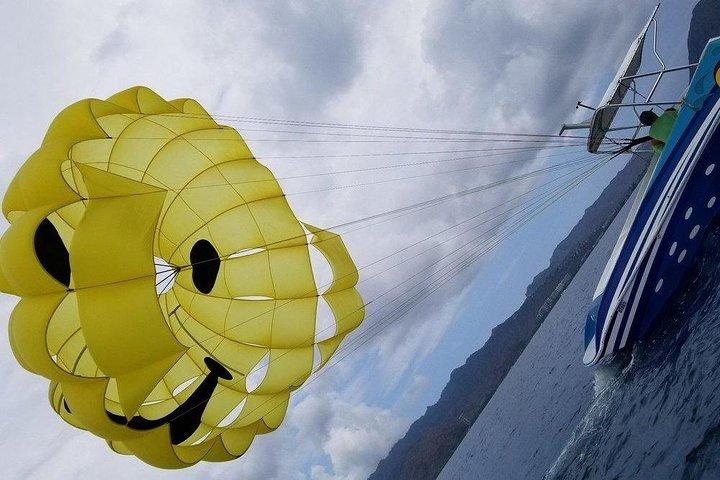 Maunalua Bay Higher Flyer Parasailing Adventure