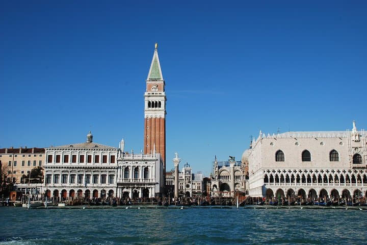 Venice Day Trip from Milan with Guided City Tour