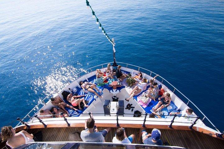 Lindos Full Day Bådtur med svømning