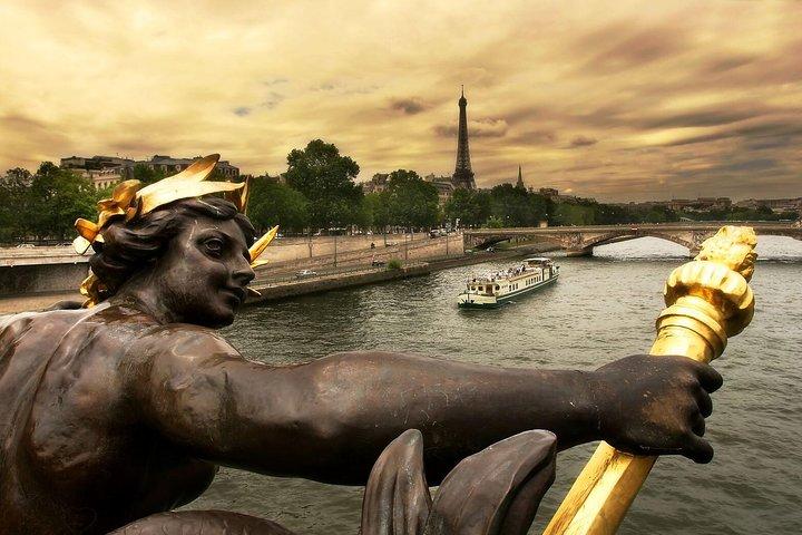 Excursão de dia inteiro autoguiada em Paris saindo de Londres pela Eurostar com o cruzeiro pelo rio Sena