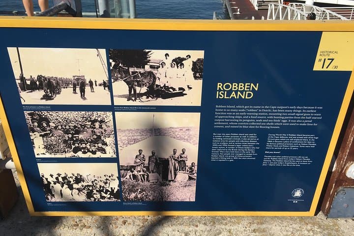 Robben Island, Bokaap, Mandela Glasses. tickets conf 8am next day