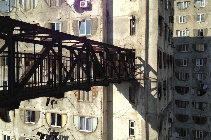 Brutal Tbilisi: Byudforskning og ufortalte historier
