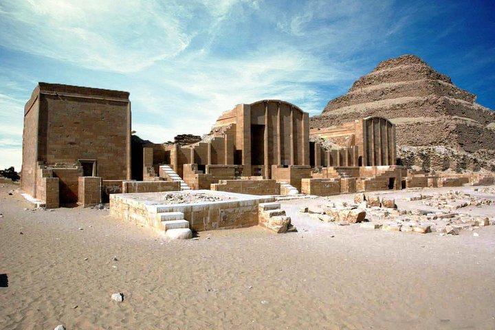 Dahshur Pyramids, Memphis e Sakkara Pyramid Day Tour
