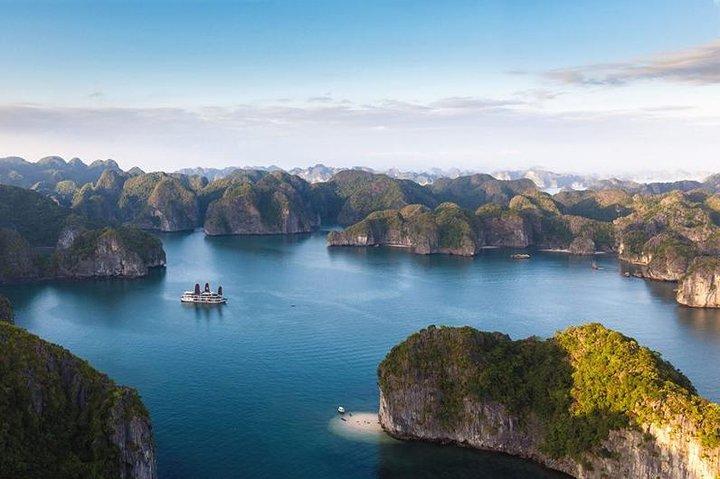 Crociera in barca Junk da 3 giorni a Halong Bay da Hanoi