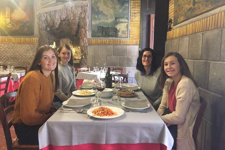 Roman Lunch Food & Wine Tour mit Trevi-Brunnen, Pantheon und Marktbesuch
