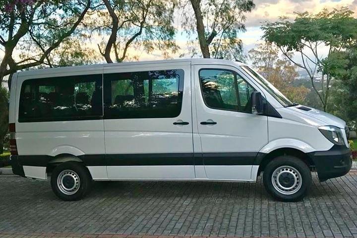 Quito PRIVÉ vertrek transfer van hotels naar de luchthaven