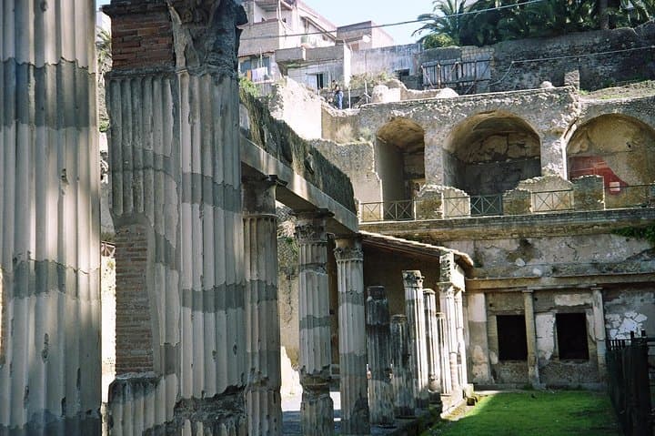 Private 6h Tour to Pompei and Ercolano with Port or Hotel pick-up