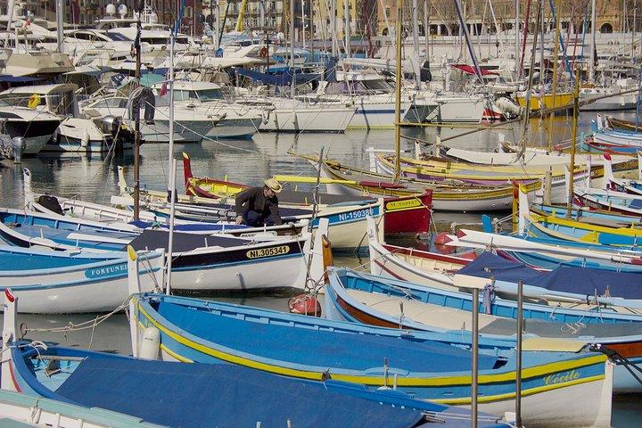 Scoperta della città di Nizza da parte della Méhari elettrica
