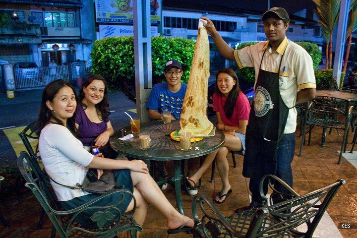 Coma como um local: Kuala Lumpur Hawker Centre e Street Food Tour à noite