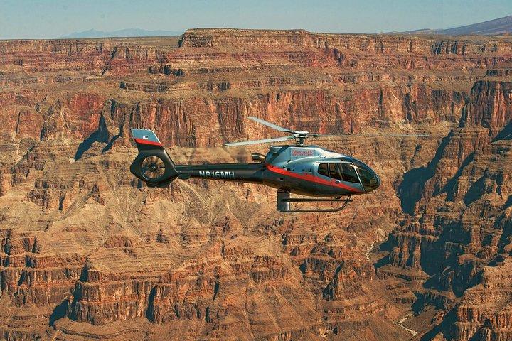 Excursion en hélicoptère de luxe au Grand Canyon avec atterrissage au départ de Las Vegas